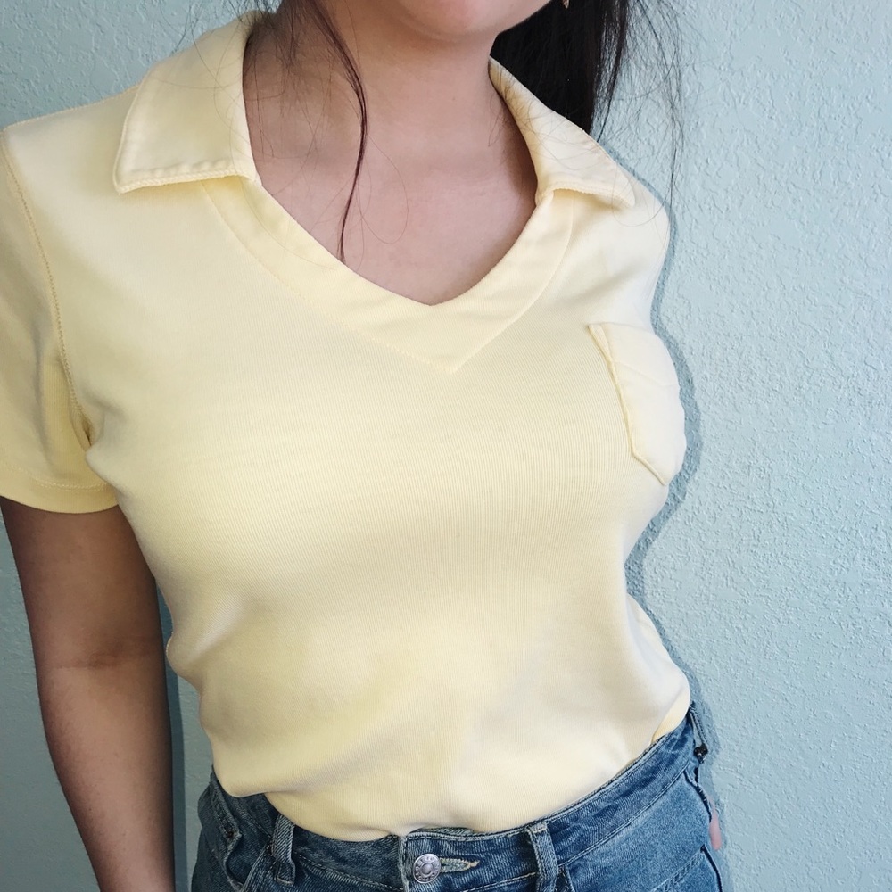 BABY YELLOW COLLARED TEE
